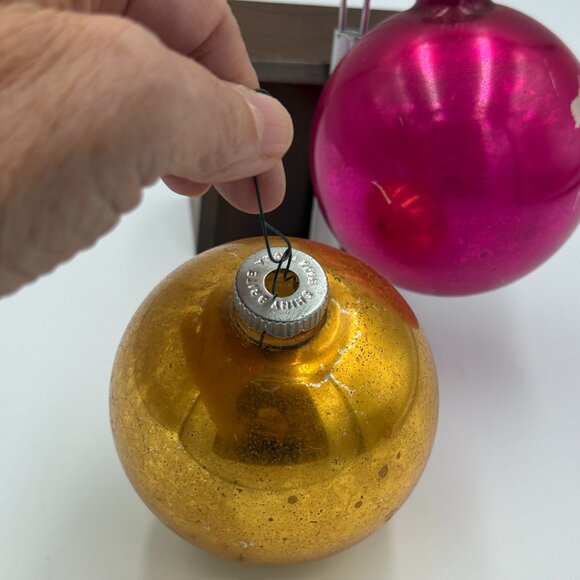 2 Vintage Shiny Brite Glass Christmas Ornaments Red and Gold 3" - Picture 6 of 16